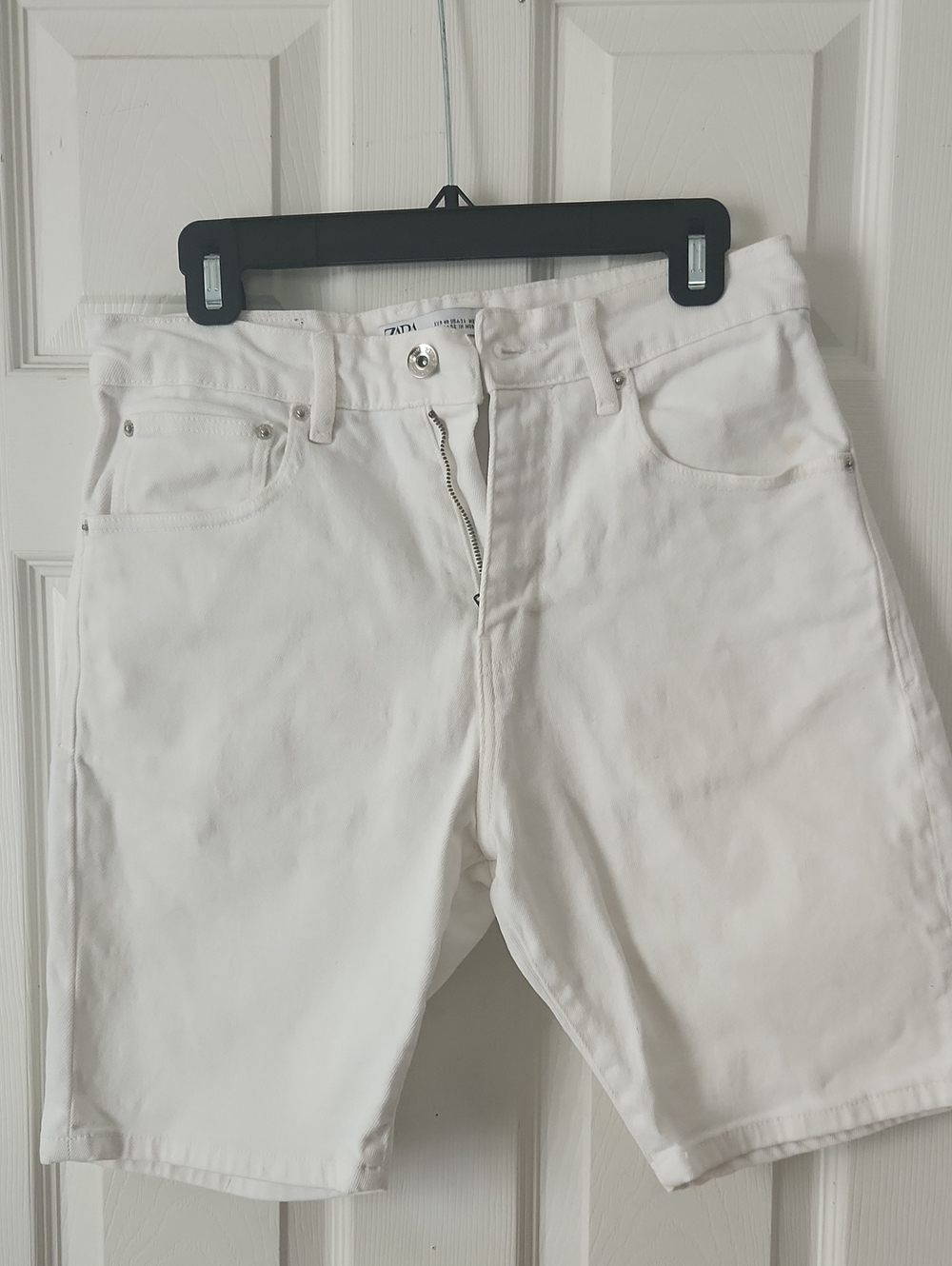Zara White Relaxed Men's Denim Shorts
